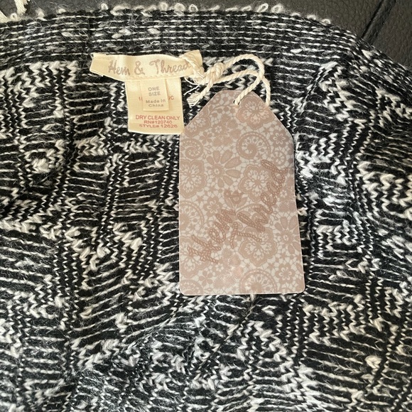 Sweater Shawl Cape - Picture 8 of 8